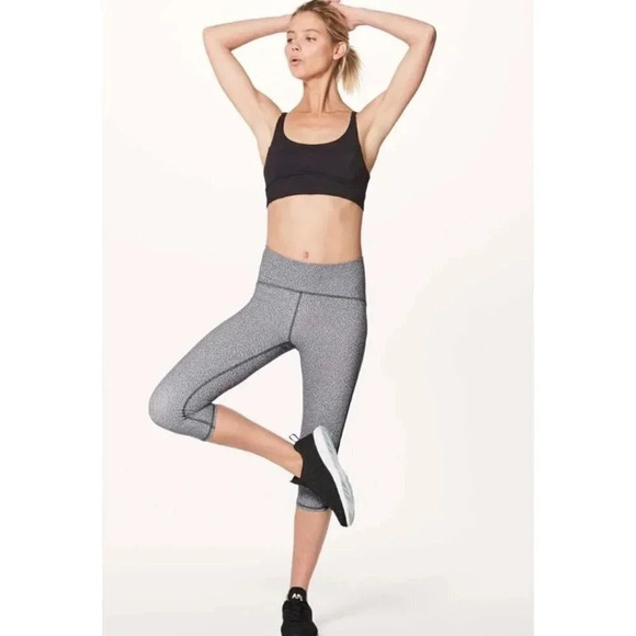 Lululemon Leggings Women’s 6 Train Times Crop - Picture 1 of 10